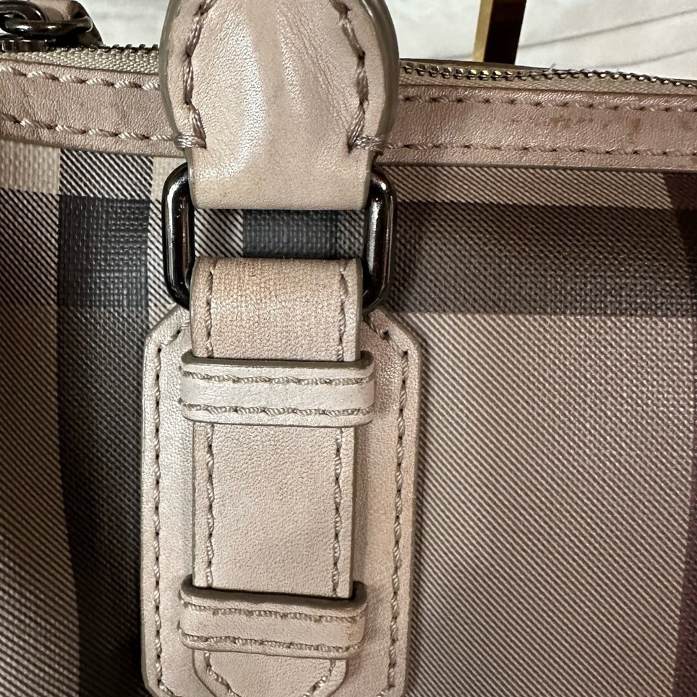 Smoked checked coated canvas Burberry authentic Small Chester check Boston bag. - Picture 4 of 16